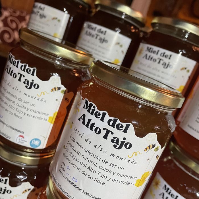 La dulce vida de las abejas en el Parque Natural del Alto Tajo